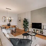 アパート Flores - 1 Bedroom And Parking In Estrela リスボン