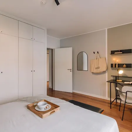 Flores - 1 Bedroom And Parking In Estrela アパート