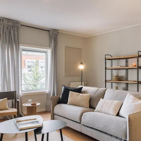 Apartment Flores - 1 Bedroom And Parking In Estrela
